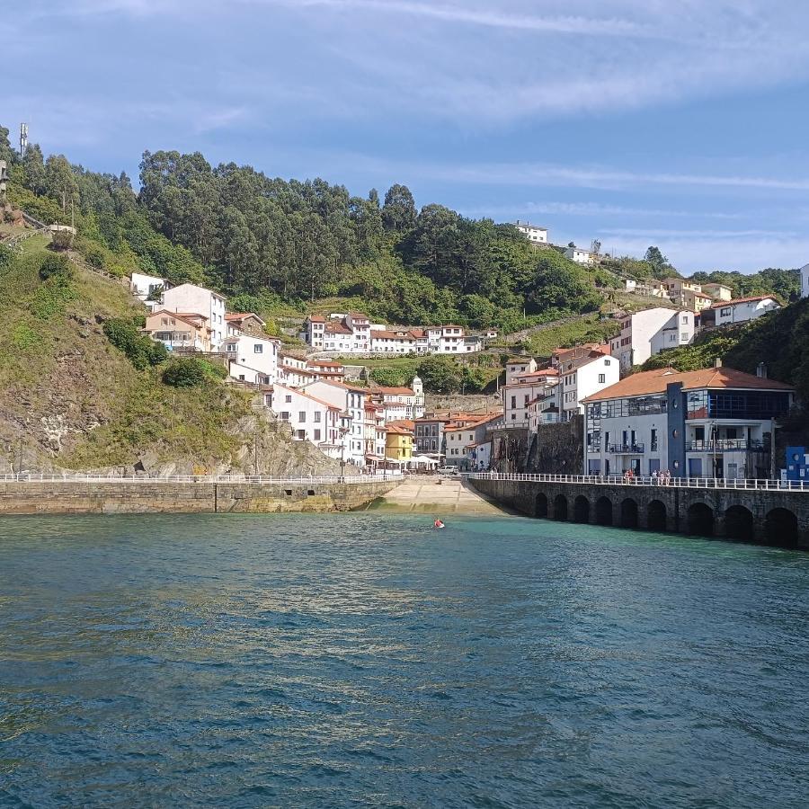 Las Gaviotas Cudillero Buitenkant foto